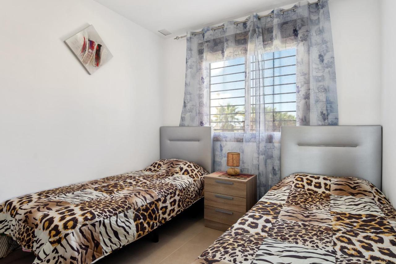 Cb Living - Modern Apartment, Terrazas De Campoamor Dehesa de Campoamor  Exteriör bild